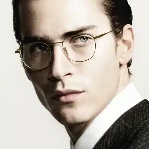 Homme portant les lunettes optiques Giorgio Armani AR5148T, collection Automne-Hiver 2024