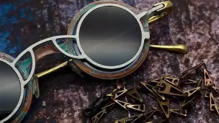 Gafas RIGARDS modelo RG1911CU, diseño artesanal en cobre con pátina única y detalles escultóricos