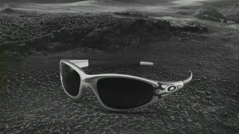 PRODUCT DETAILS_OAKLEY MUZM STRAIGHT JACKET 99