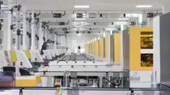 EssilorLuxottica France Creteil usine 2025 e1747325018510