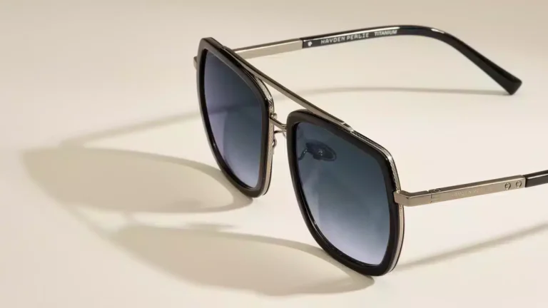 Hayden-Perlie-Parisee-Titane