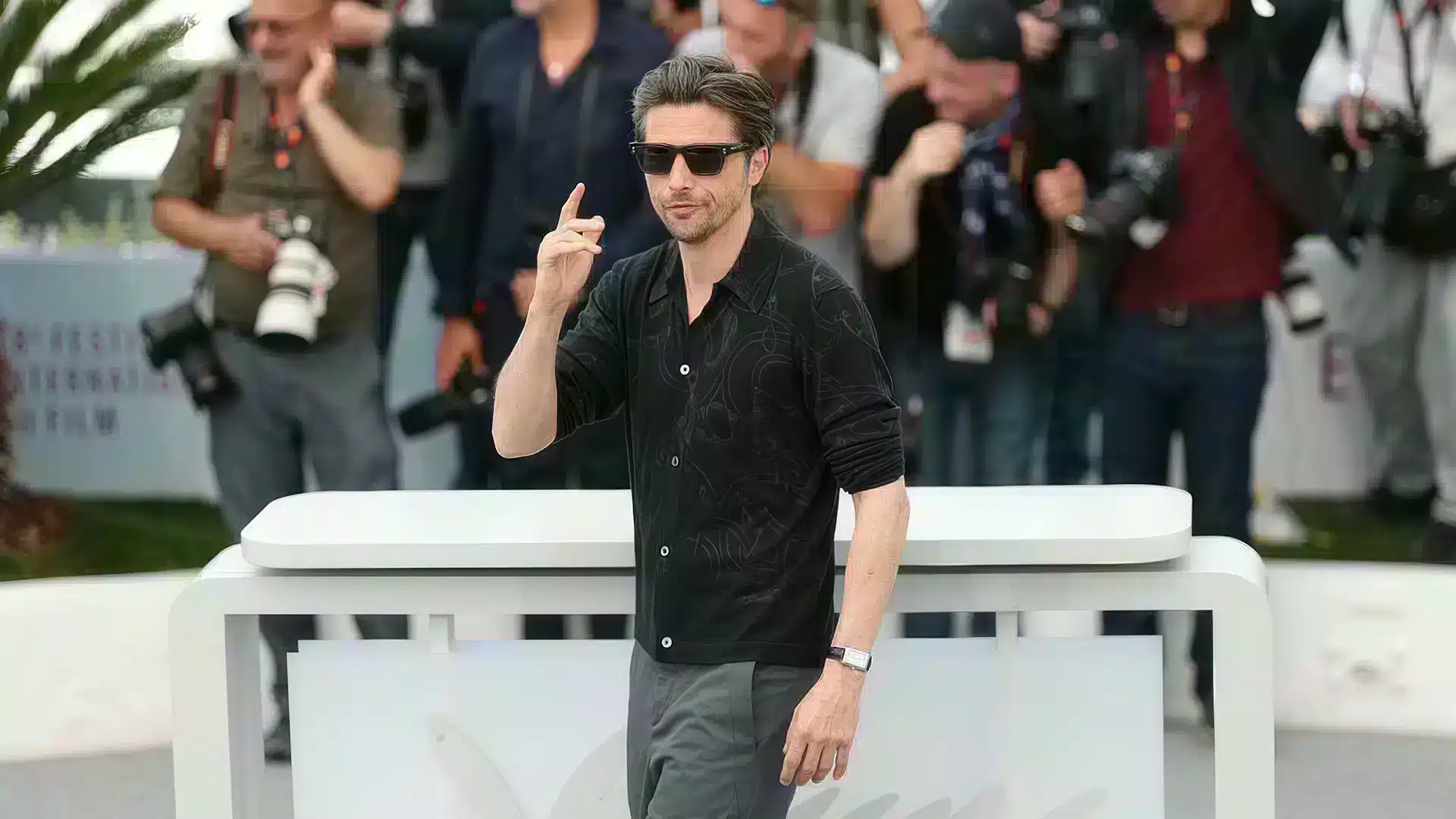 Raphaël Personnaz - Akoni - festival de Cannes 2025