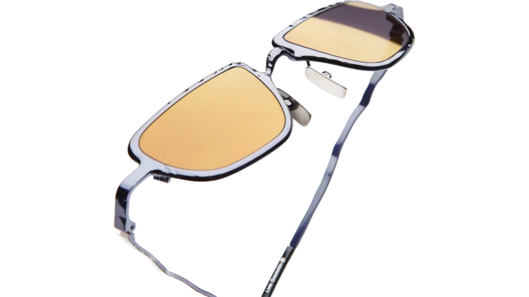 kuboraum. 14 Micrometal