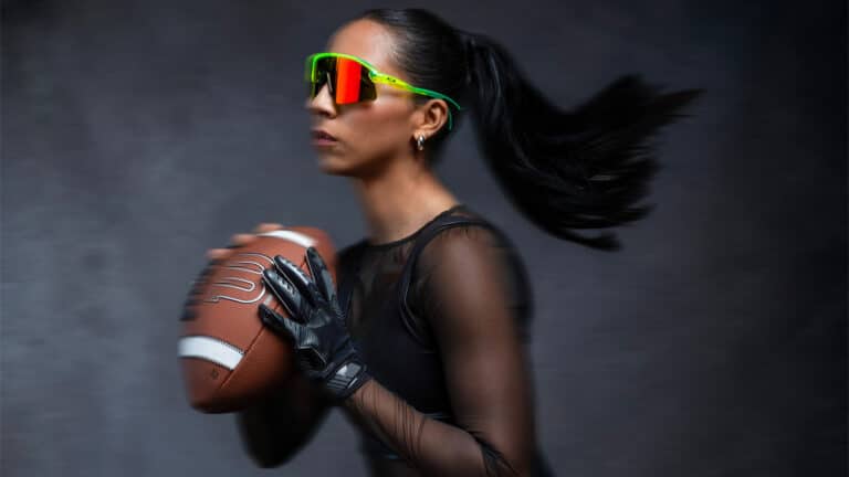 Oakley HyperGrip Technology - Diana Flores